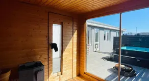 Studio with Private Spa Garden - Image 5