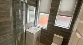 Coast View Apartments - Image 2