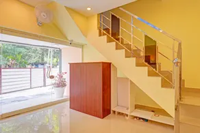 Collection O Platinum Courtyard - Image 5