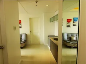 One-bedroom apartment - Image 2