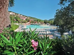 Cozy apartment in the beautiful fortified town Grimaud - Image 2
