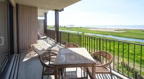 Beachfront Apartment for Four in Workum - Image 4