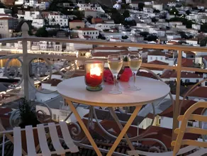 Hydra Hotel - Image 3