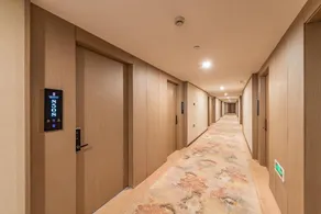 Rezen Select Hotel Select Qiandao Lake Central Wharf - Image 3