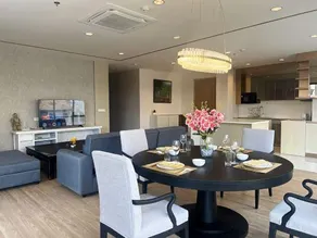 Sathorn 111 - Image 4