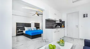 Asterias Premium Holiday Apartments - Image 2