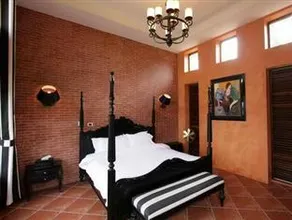 Her Glory Vacation Villa - Image 2