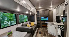 RV Rental at River Ranch, 2Bed/2Ba! 251 - Image 2