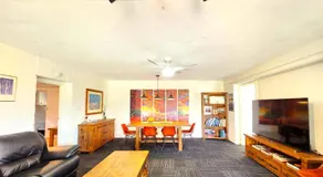 Aloha Bayside 7 Bedrooms Fit 23 Full Kitchen, Southland, Golf Nearby - Image 2