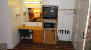Value Inn - Image 3