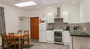 Castle Rag - Image 4