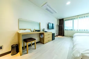 Nine Boutique Hotel - Image 5