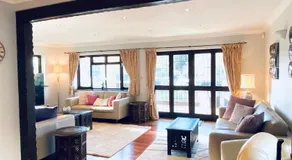 Riverside 4 Bedroom House Wraysbury Staines - Image 2