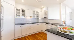 74A Sergeant Baker Drive comfortable duplex with beautiful distant water views - Image 4