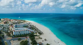 Only 350 yards from Eagle Beach! - Image 3