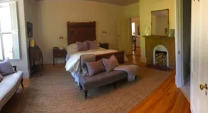The Library Inn - Image 2