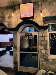 THE CORBETT CAVES INN - Image 5