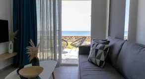 Olive & Sea Luxury Suites - Image 2