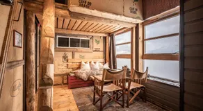 Basecamp Hotel - Image 4