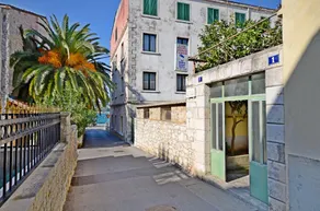 Habitación privada con terraza y barbacoa | Vistas al jardín - Image 4
