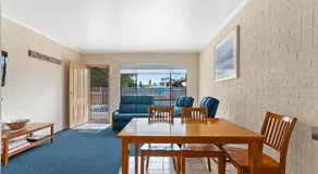 Allambi Holiday Apartments - Image 2
