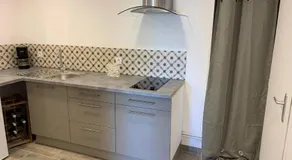 maison avec jardin et parking privé - Image 4