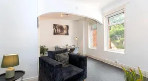 Charming and comfortable property by Our Home Short Stays very spacious with super fast WiFi close to the Metro Centre and Newcastle City Centre - Image 3
