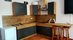 Captain Morgan House - Image 4