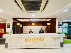The Red Velvet Hotel Samarpan - Image 5