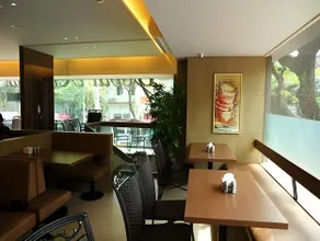 Hotel Sai Inn - Image 3