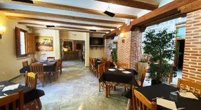 HOTEL EL RASTRO - Palacio Duque de Tamames - - Image 4
