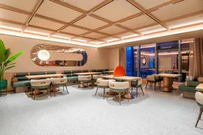 Orange Liupanshui Railway Station Hotel - Image 4