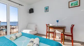 Appartement d'une chambre avec la terrasse et la vue sur le mer Igrane, Makarska (A-22690-a) - Image 2