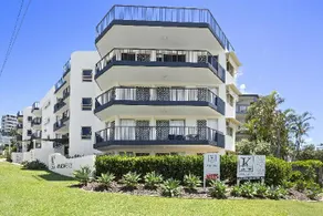 Kings Way Apartments - Image 5