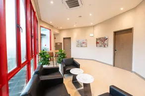 Swiss Club Guesthouse - Image 5
