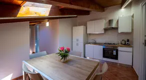Carlo's Luxury Villa - Image 4