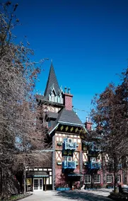 Blue Castle Juno Maison - Image 3
