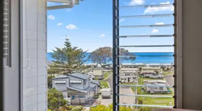 Woolgoolga Executive Apartment - Image 5