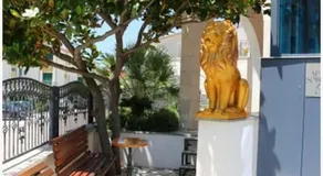 Guest House Lav - Image 5
