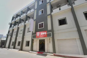 OYO Sri Sai Guest Inn Near Ragigudda Sri Prasanna Anjaneyaswamy Temple - Image 4