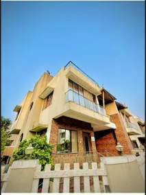 Paradise Villa - Image 1