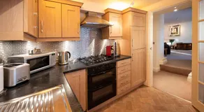 Oberon River View Apartment - Image 3
