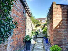 Westgate - Image 5