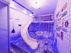 First Encounter Themed Influencer Hotel (Jiangbei University Town North Station Branch) - Image 2