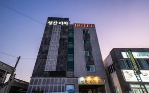 Seogwipo (Seongsan) Beach Hotel - Image 4