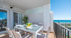 Apartamento con vistas al mar en Manilva Playa - Image 4