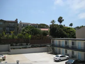 Pacific Coast Inn - Image 4