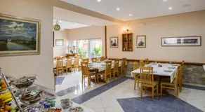 Hotel Dina - Image 3
