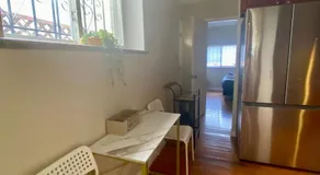 Historic Townhouse Oasis with En-suite Bathroom - Image 3