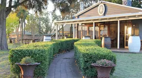 Blueberry Hill Vineyard Stay - Image 3
